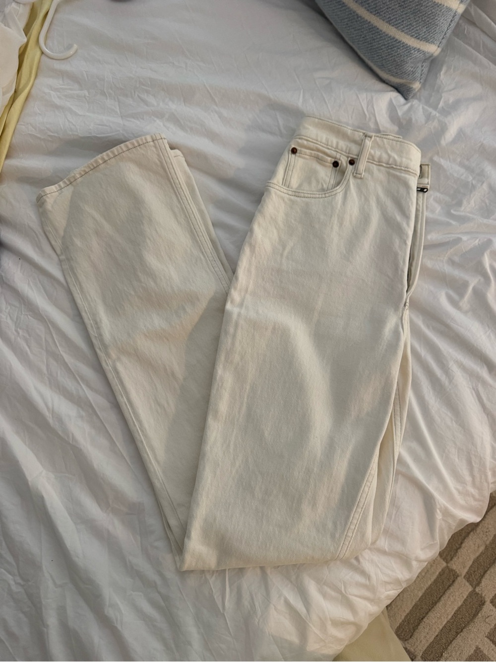 Abercombie 70s Vintage Flare Cream Denim Jeans (Long)